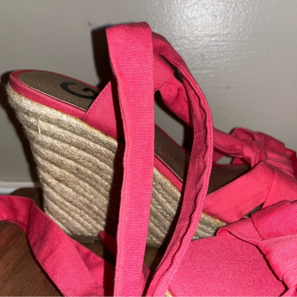 Preloved Guess Rattan Bottom Hot Pink Lace Up Wedges Size 10 Medium - Picture 7 of 7